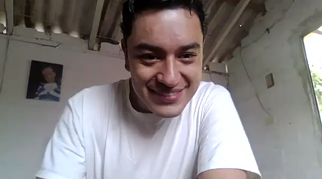 hino chan online show from 03/11/25, 01:56