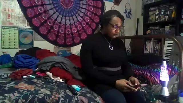 GardeniaFields online show from 12/05/25, 03:15