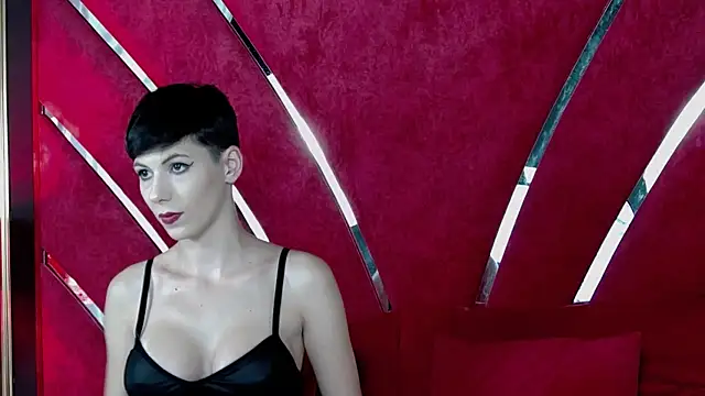 Snapshot of Roxxy_Rouge chatting on 10/03/25, 04:04 Roxxy Rouge online show from 10/03/25, 04:04