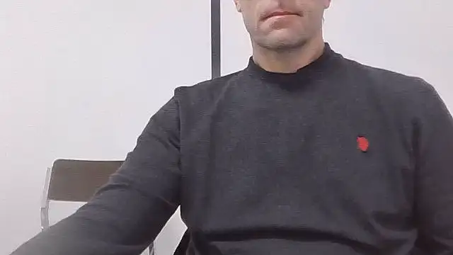 Snapshot of Simon_76 chatting on 11/10/25, 04:50 Simon 76 online show from 11/10/25, 04:50