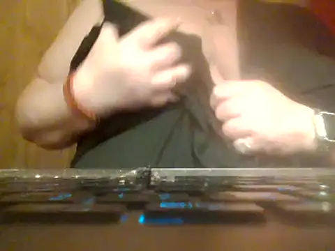 Snapshot of XXXLuder73 chatting on 03/08/25, 06:58 XXXLuder73 online show from 03/08/25, 06:58