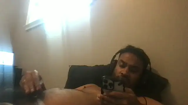 Snapshot of hami513 chatting on 09/22/25, 03:25 hami513 online show from 09/22/25, 03:25