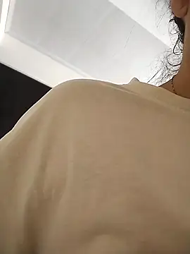 Seet Hanna online show from 09/26/25, 02:32