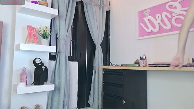 eva sin18 online show from 11/20/25, 11:15