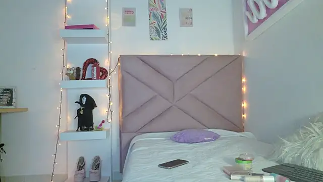 eva sin18 online show from 04/16/26, 11:29