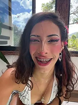 Snapshot of Lia_Valmont chatting on 04/07/26, 07:58 Lia Valmont online show from 04/07/26, 07:58