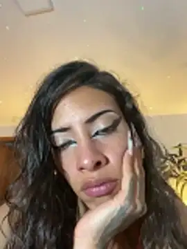 Snapshot of Lia_Valmont chatting on 04/10/26, 03:01 Lia Valmont online show from 04/10/26, 03:01