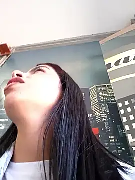 Snapshot of Nathaly_12 chatting on 06/11/26, 03:43 Nathaly 12 online show from 06/11/26, 03:43