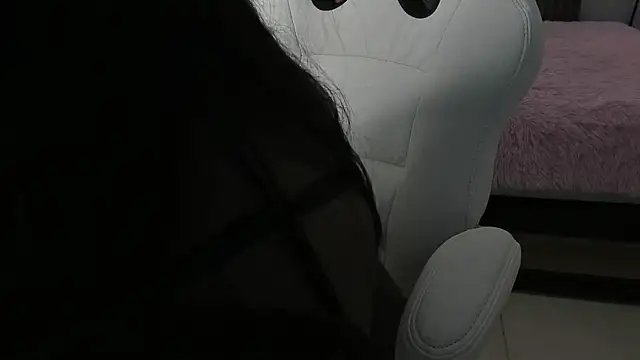 stephany summer online show from 04/15/26, 07:32