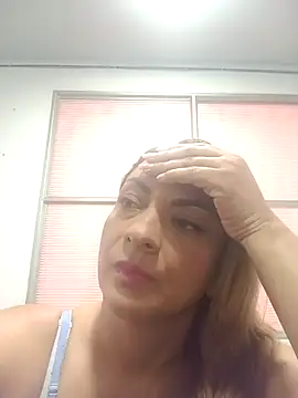 Milf-Prettyboobs online show from 03/27/26, 09:36