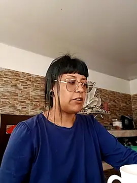 Snapshot of DaniPoison chatting on 03/16/25, 01:27 DaniPoison online show from 03/16/25, 01:27