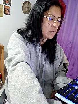 Snapshot of DaniPoison chatting on 03/16/26, 01:37 DaniPoison online show from 03/16/26, 01:37