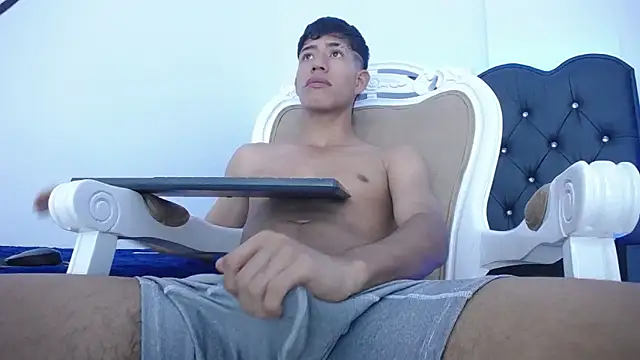 dareck 18 online show from 03/12/25, 02:30