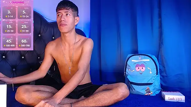 dareck 18 online show from 10/22/25, 05:13