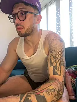 Snapshot of jotallanes chatting on 03/12/25, 03:29 jotallanes online show from 03/12/25, 03:29