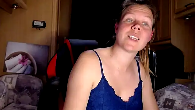 CallMeMaria online show from 01/07/25, 04:27