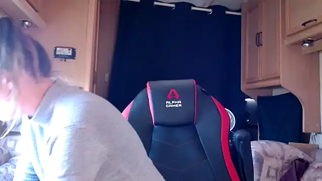 CallMeMaria online show from 01/09/25, 04:39