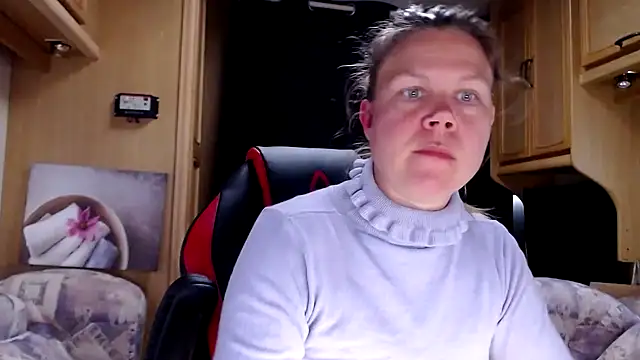 CallMeMaria online show from 01/11/25, 01:53