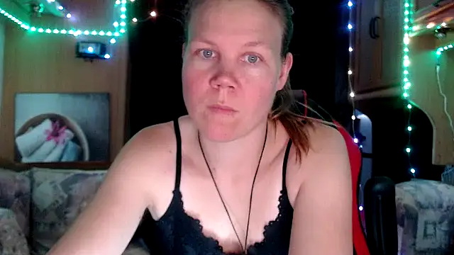 CallMeMaria online show from 02/05/25, 01:44