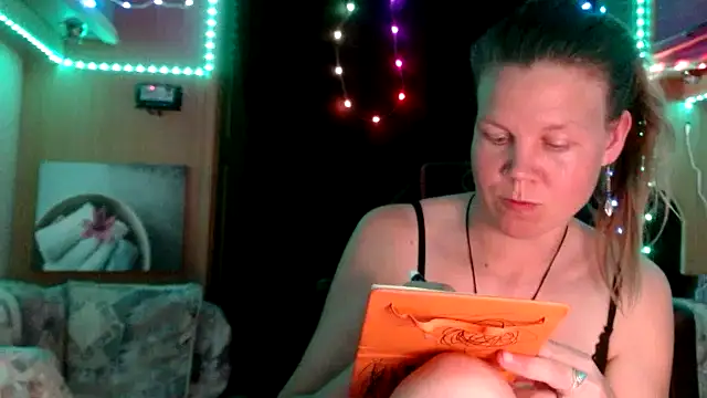 CallMeMaria online show from 02/06/25, 07:29