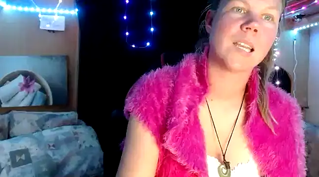 CallMeMaria online show from 02/10/25, 07:28