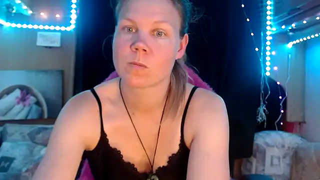 CallMeMaria online show from 02/21/25, 01:22