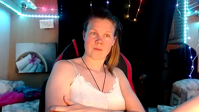 CallMeMaria online show from 03/04/25, 09:11