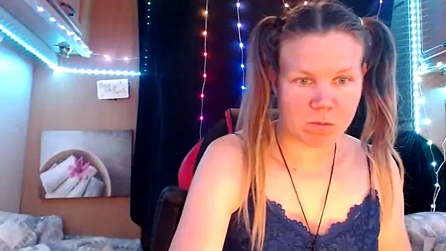 CallMeMaria online show from 03/07/25, 01:40