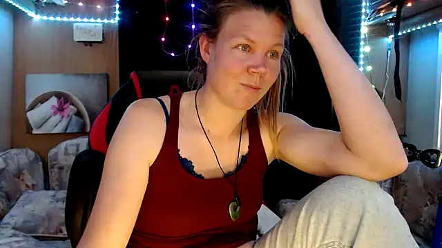 CallMeMaria online show from 03/21/25, 02:51