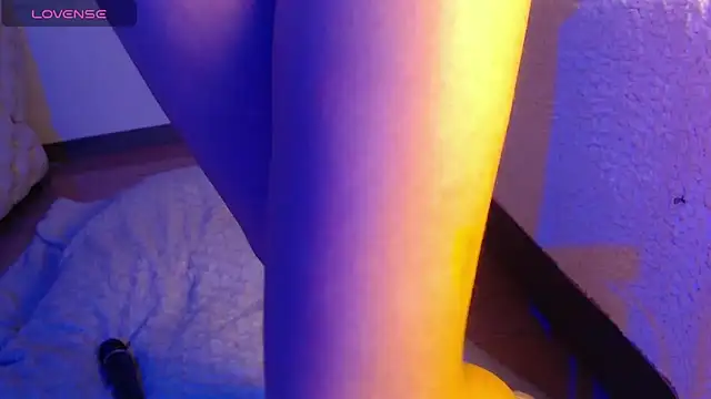 Snapshot of wet_valery chatting on 10/19/25, 07:36 wet valery online show from 10/19/25, 07:36