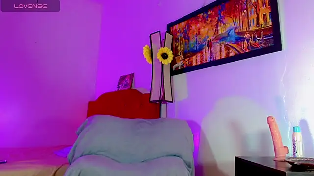 Snapshot of alexsandra_kiss chatting on 04/05/26, 11:18 alexsandra kiss online show from 04/05/26, 11:18