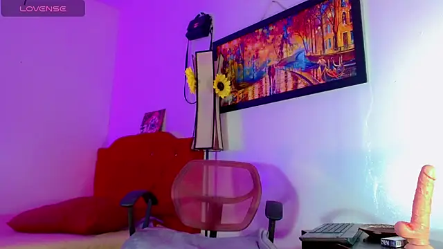 Snapshot of alexsandra_kiss chatting on 04/07/26, 12:05 alexsandra kiss online show from 04/07/26, 12:05