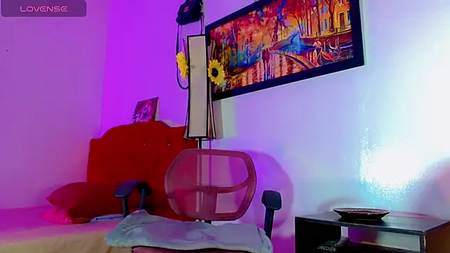 Snapshot of alexsandra_kiss chatting on 04/08/26, 11:10 alexsandra kiss online show from 04/08/26, 11:10