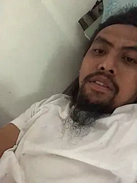 Snapshot of John_Syukri chatting on 03/22/25, 04:14 John Syukri online show from 03/22/25, 04:14