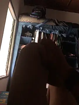 Snapshot of John_Syukri chatting on 12/04/25, 01:59 John Syukri online show from 12/04/25, 01:59