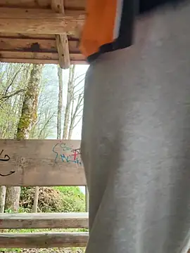 Snapshot of Buroo97 chatting on 04/19/26, 05:12 Buroo97 online show from 04/19/26, 05:12