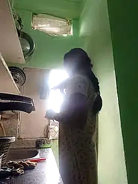 Hotty-Nidhi online show from 11/24/25, 04:56