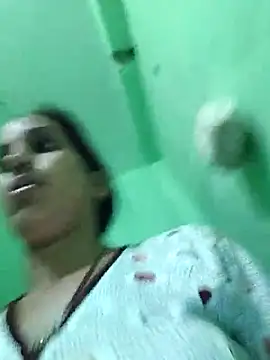 Hotty-Nidhi online show from 03/25/26, 02:56