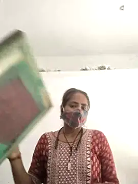 indiancute43 online show from 06/17/26, 10:39