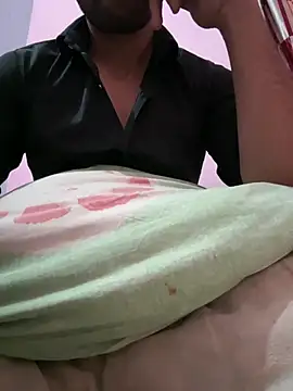 Snapshot of HARSHHU01 chatting on 03/10/25, 08:59 HARSHHU01 online show from 03/10/25, 08:59