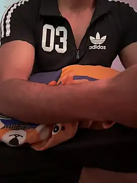 Snapshot of HARSHHU01 chatting on 03/15/25, 11:08 HARSHHU01 online show from 03/15/25, 11:08