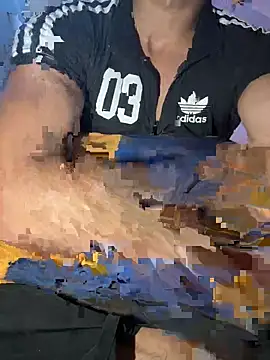 Snapshot of HARSHHU01 chatting on 03/15/25, 06:10 HARSHHU01 online show from 03/15/25, 06:10