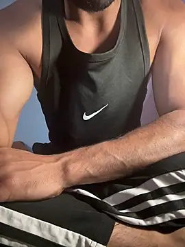 Snapshot of HARSHHU01 chatting on 03/22/25, 07:36 HARSHHU01 online show from 03/22/25, 07:36