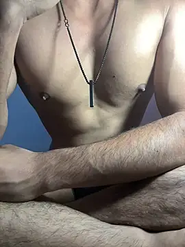 Snapshot of HARSHHU01 chatting on 03/22/25, 10:39 HARSHHU01 online show from 03/22/25, 10:39