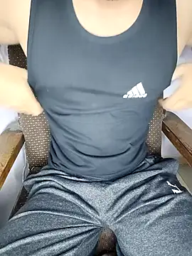 Snapshot of HARSHHU01 chatting on 04/09/26, 05:07 HARSHHU01 online show from 04/09/26, 05:07