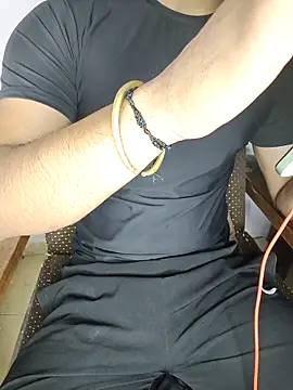 Snapshot of HARSHHU01 chatting on 04/17/26, 03:48 HARSHHU01 online show from 04/17/26, 03:48