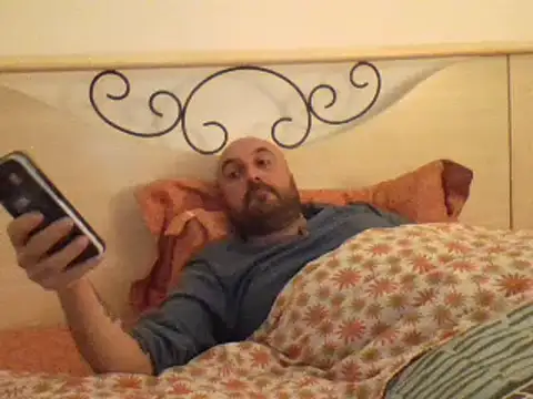 Snapshot of maxxxio12 chatting on 03/09/25, 11:14 maxxxio12 online show from 03/09/25, 11:14