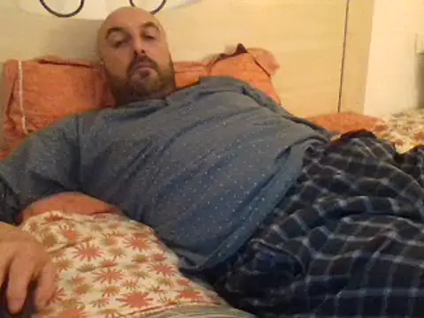 Snapshot of maxxxio12 chatting on 03/09/25, 05:28 maxxxio12 online show from 03/09/25, 05:28