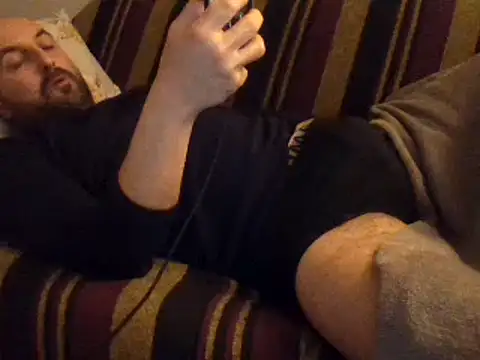 Snapshot of maxxxio12 chatting on 03/13/25, 07:06 maxxxio12 online show from 03/13/25, 07:06