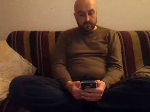 Snapshot of maxxxio12 chatting on 03/16/25, 05:17 maxxxio12 online show from 03/16/25, 05:17